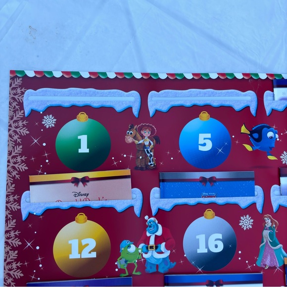 Disney’s storybook collection advent calendar countdown to Xmas 2020 Nemo frozen - Picture 5 of 5